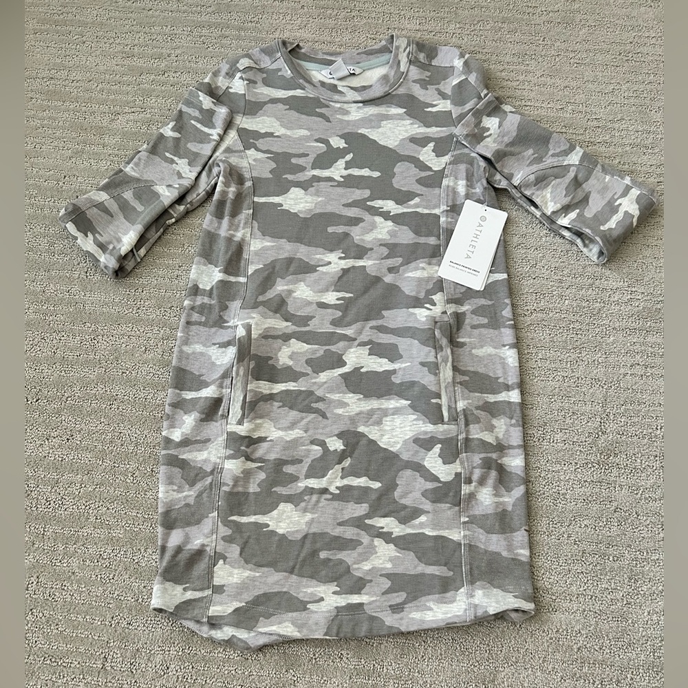 NWT Athleta Balance Printed Dress